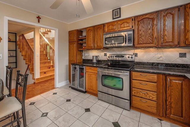 W160 Lilac AVENUE, Genoa City, WI 53128