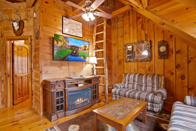 143 Kaely Drive, Mineral Bluff, GA 30559