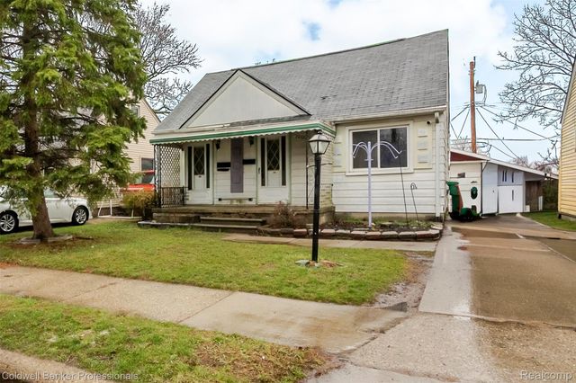 24883 Dale Avenue, Eastpointe, MI 48021