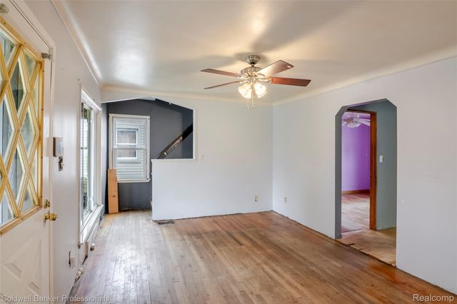 24883 Dale Avenue, Eastpointe, MI 48021