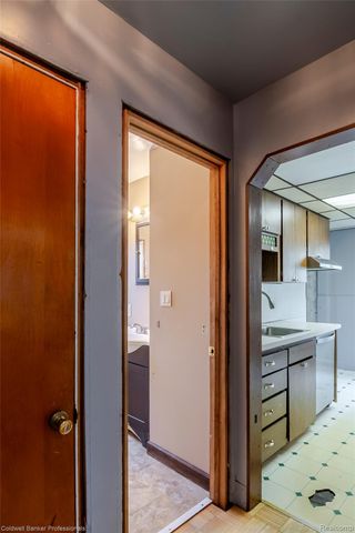 24883 Dale Avenue, Eastpointe, MI 48021