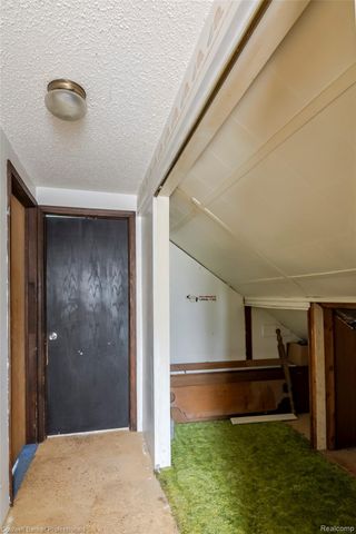 24883 Dale Avenue, Eastpointe, MI 48021