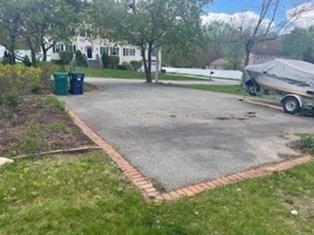 31 Parker St, Billerica, MA 01821