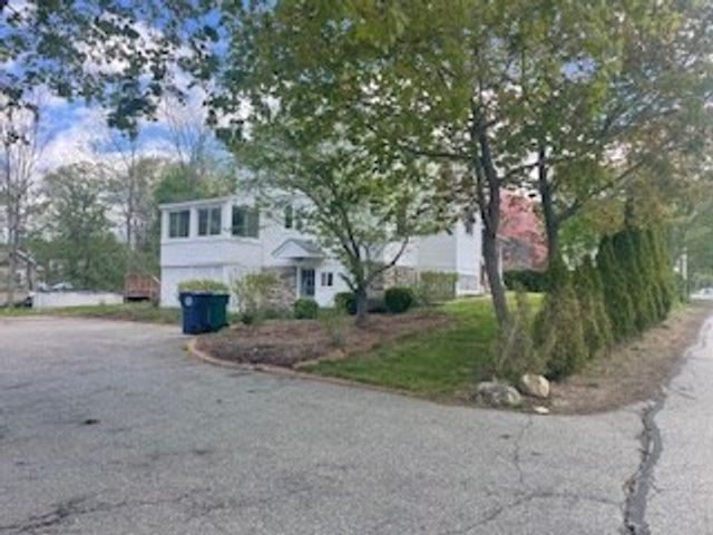 31 Parker St, Billerica, MA 01821