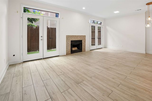 4307 Gilbert Avenue 302, Dallas, TX 75219