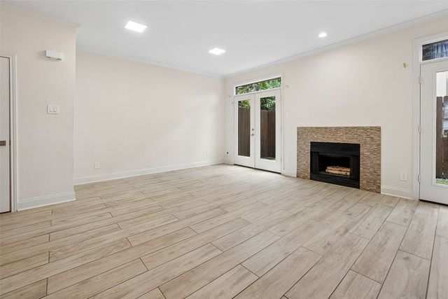 4307 Gilbert Avenue 302, Dallas, TX 75219