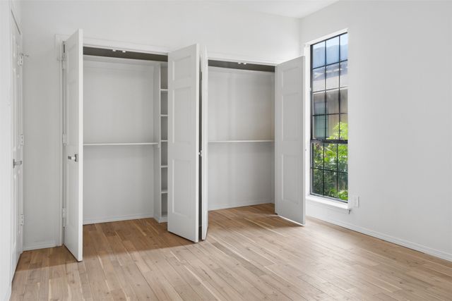 4307 Gilbert Avenue 302, Dallas, TX 75219