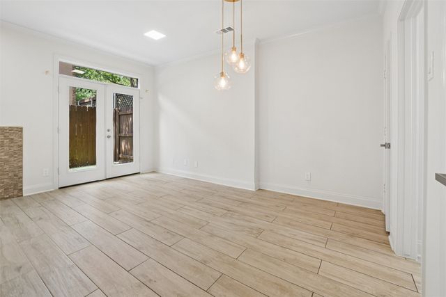 4307 Gilbert Avenue 302, Dallas, TX 75219