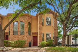 4307 Gilbert Avenue 302, Dallas, TX 75219