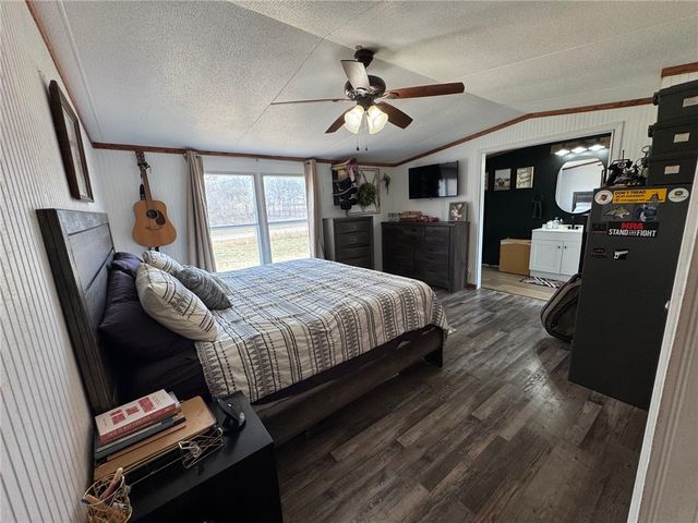 11879 N Highway 59, Summers, AR 72769