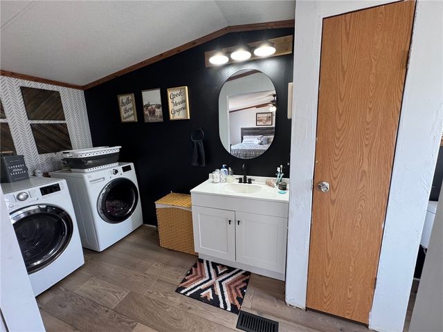 11879 N Highway 59, Summers, AR 72769