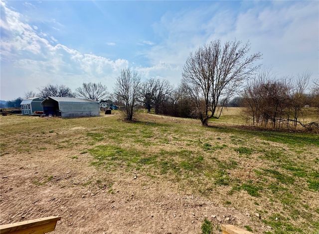 11879 N Highway 59, Summers, AR 72769