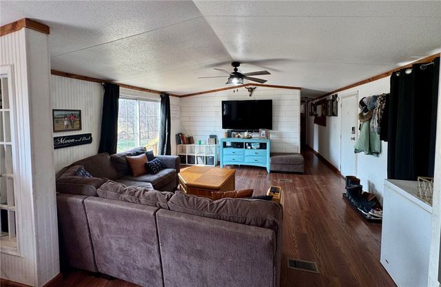 11879 N Highway 59, Summers, AR 72769