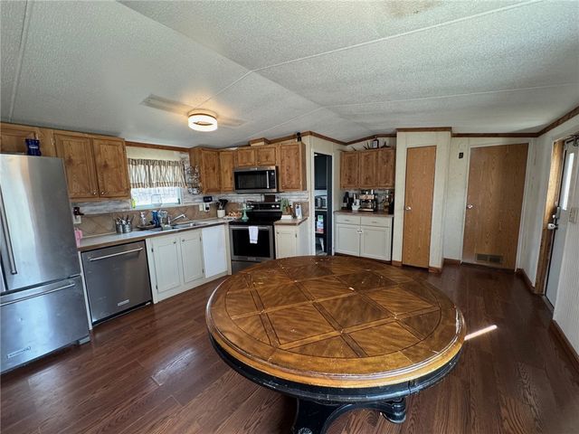 11879 N Highway 59, Summers, AR 72769