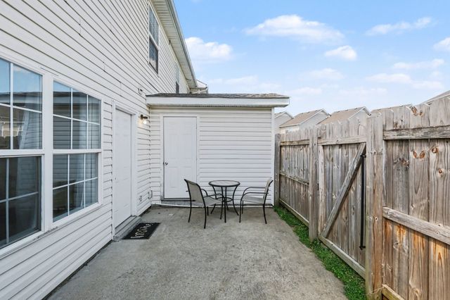 6028 Sagi Cir, La Vergne, TN 37086