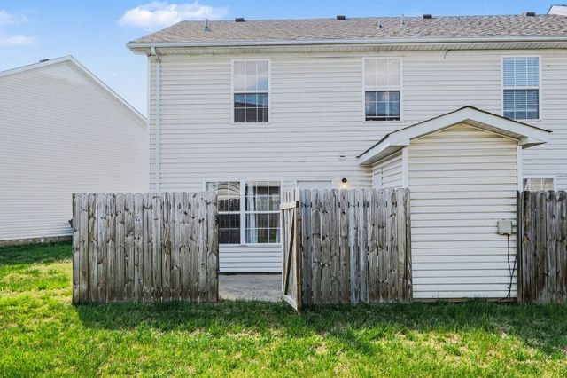 6028 Sagi Cir, La Vergne, TN 37086
