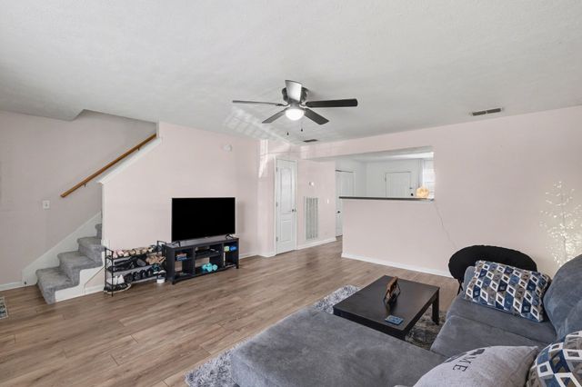 6028 Sagi Cir, La Vergne, TN 37086