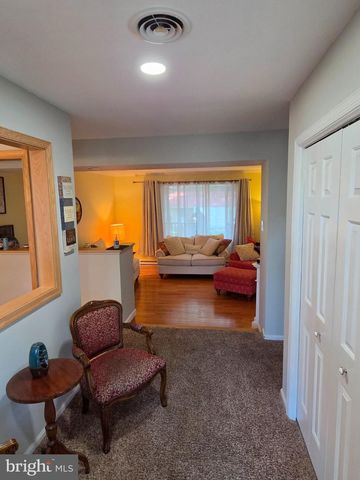 82 MINNICK RD, Inwood, WV 25428