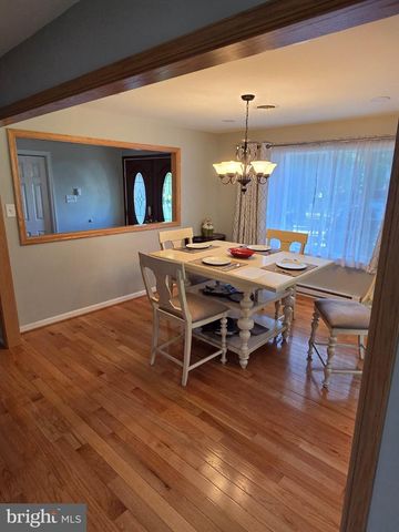82 MINNICK RD, Inwood, WV 25428