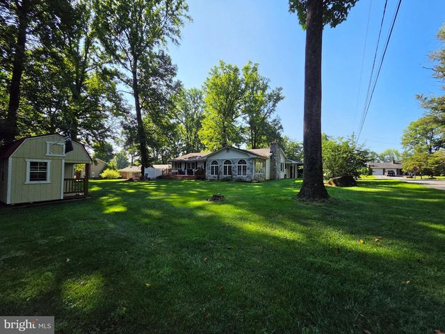 82 MINNICK RD, Inwood, WV 25428