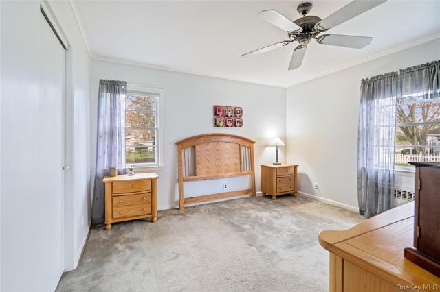 307 6th Avenue, Saint James, NY 11780