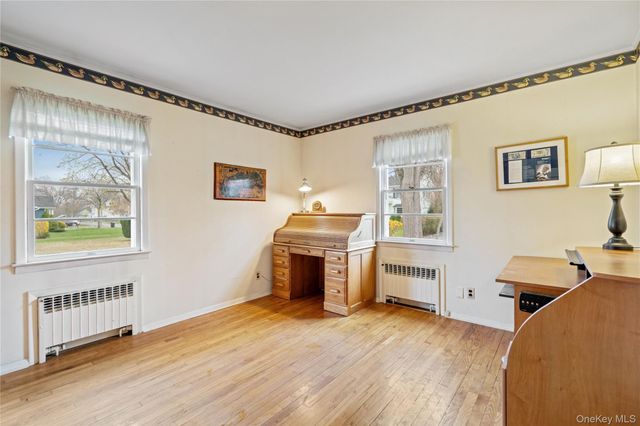307 6th Avenue, Saint James, NY 11780