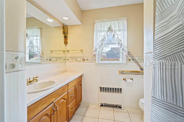 307 6th Avenue, Saint James, NY 11780