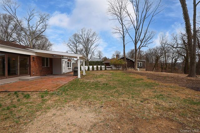 61 Preston Street, Huntington, NY 11743