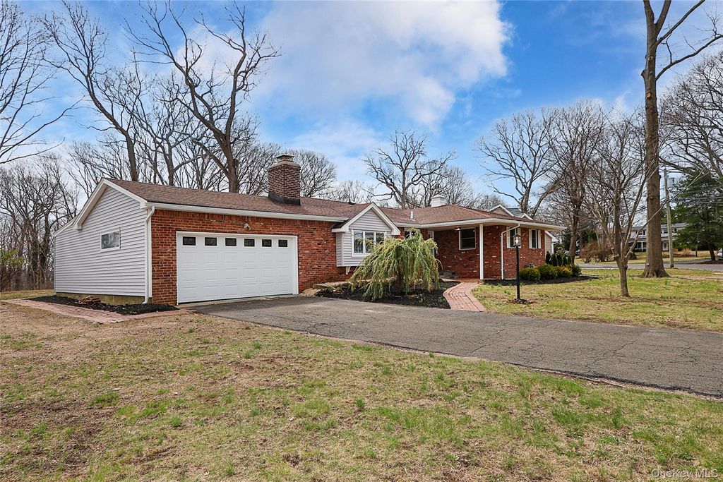 61 Preston Street, Huntington, NY 11743