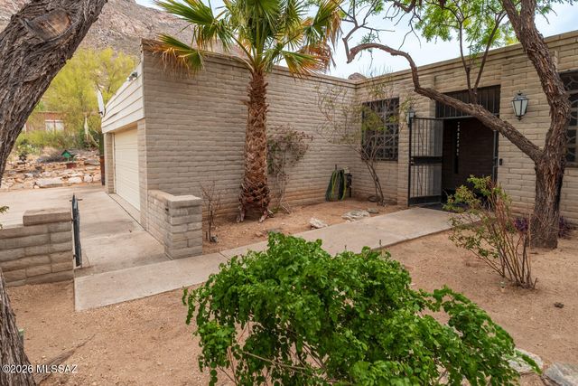 4601 E Coronado Drive, Tucson, AZ 85718