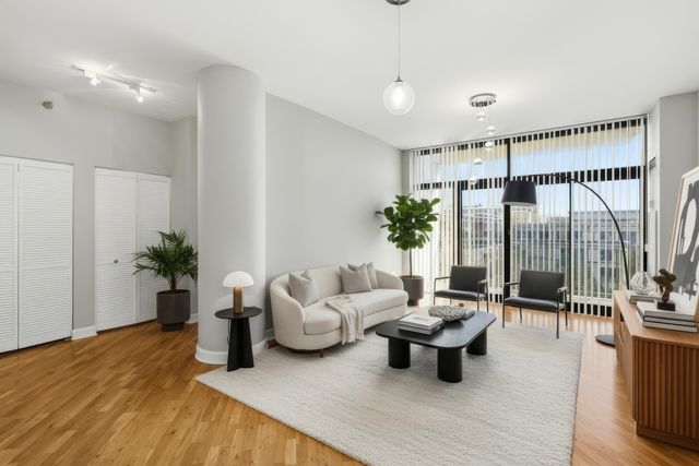 1322 S Prairie Avenue 408, Chicago, IL 60605