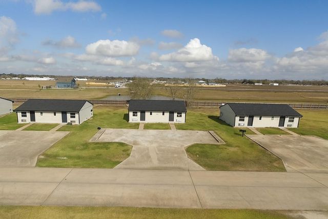 1219 Kingston Drive B, Wharton, TX 77488