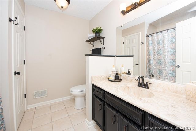 3962 N Luther Road, Floyds Knobs, IN 47119