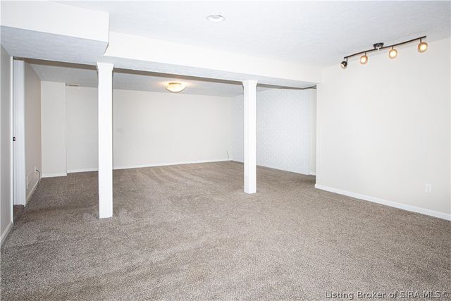 3962 N Luther Road, Floyds Knobs, IN 47119