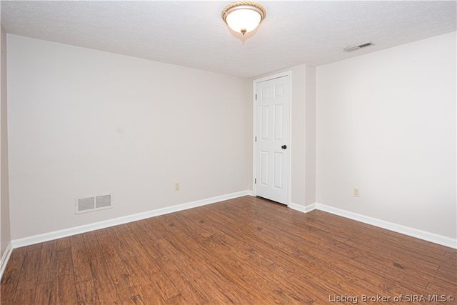 3962 N Luther Road, Floyds Knobs, IN 47119