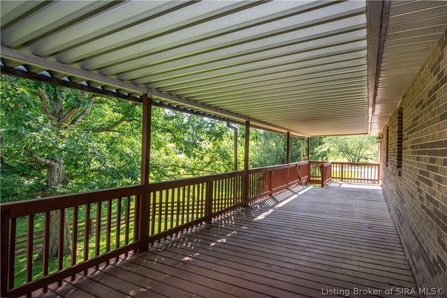 3962 N Luther Road, Floyds Knobs, IN 47119