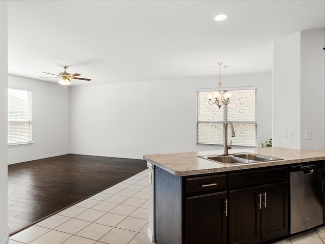 209 Emerald Creek Drive, Fort Worth, TX 76131