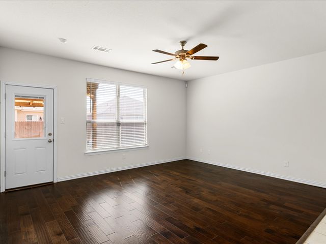 209 Emerald Creek Drive, Fort Worth, TX 76131