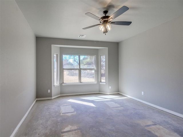 9071 Oak Tree Circle, Edmond, OK 73025