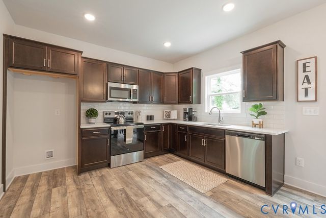 9808 Union Jack Pl, Ridge Branch, VA 23233