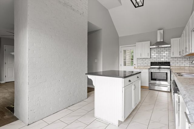 2500 Campbell Street, Chattanooga, TN 37406