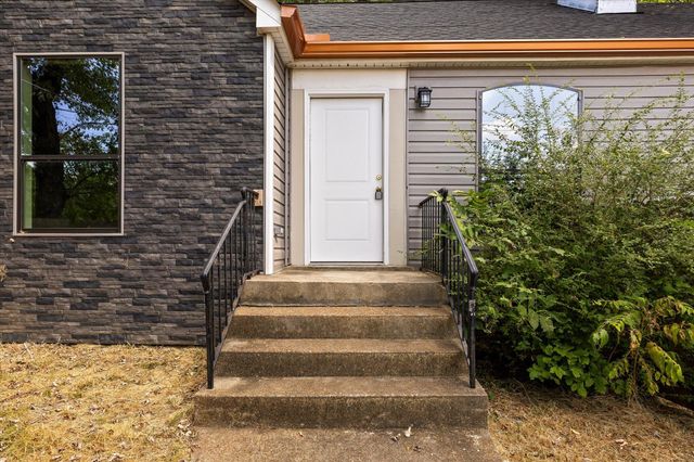 2500 Campbell Street, Chattanooga, TN 37406