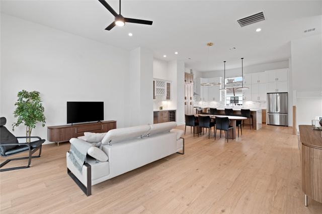 8718 Aquino Lane, Houston, TX 77055