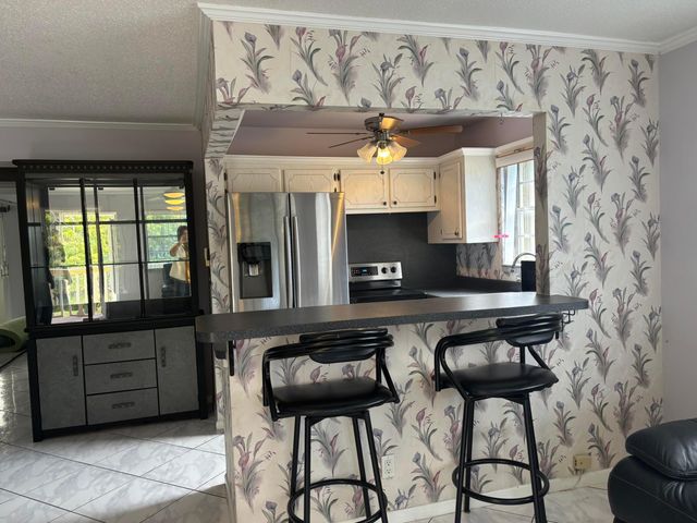 81 Windsor D, West Palm Beach, FL 33417