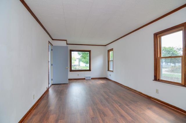 1076 MAYER STREET, Menasha, WI 54952