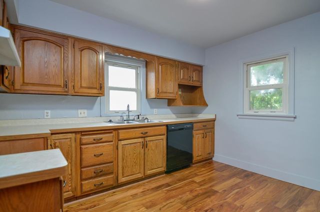 1076 MAYER STREET, Menasha, WI 54952