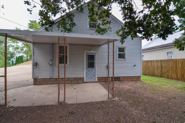 1076 MAYER STREET, Menasha, WI 54952