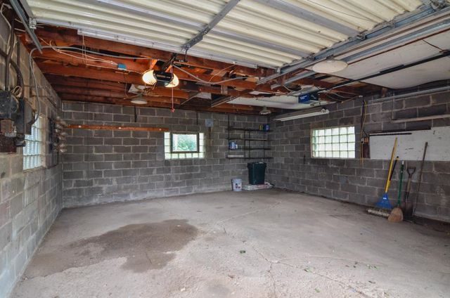 1076 MAYER STREET, Menasha, WI 54952