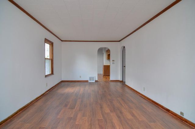1076 MAYER STREET, Menasha, WI 54952