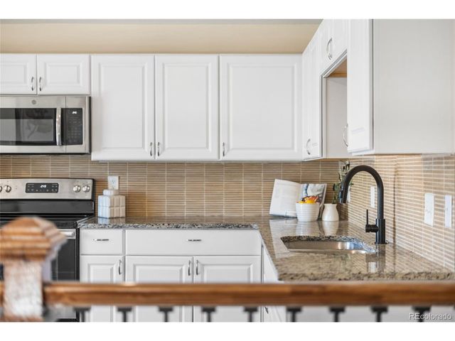 975 E 7th Ave, Broomfield, CO 80020